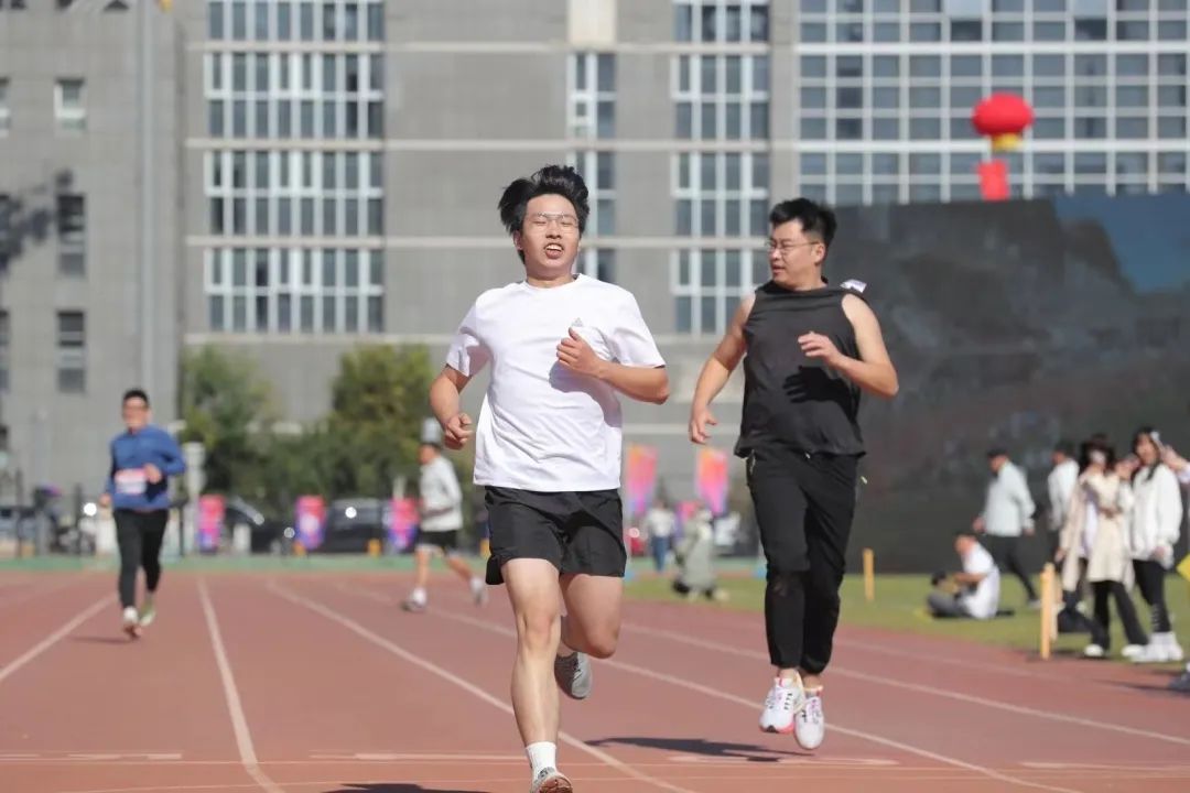 超燃超熱血！社科賽斯考研代表隊參加2023海淀街道首屆“同心杯”地區運動會！